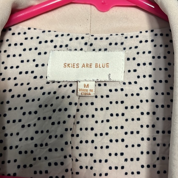 Skies are blue blazer - Picture 2 of 2